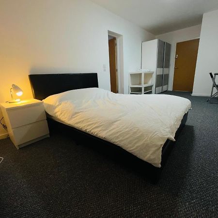 En-Suite For Family,Couple And Females Lancaster Dış mekan fotoğraf