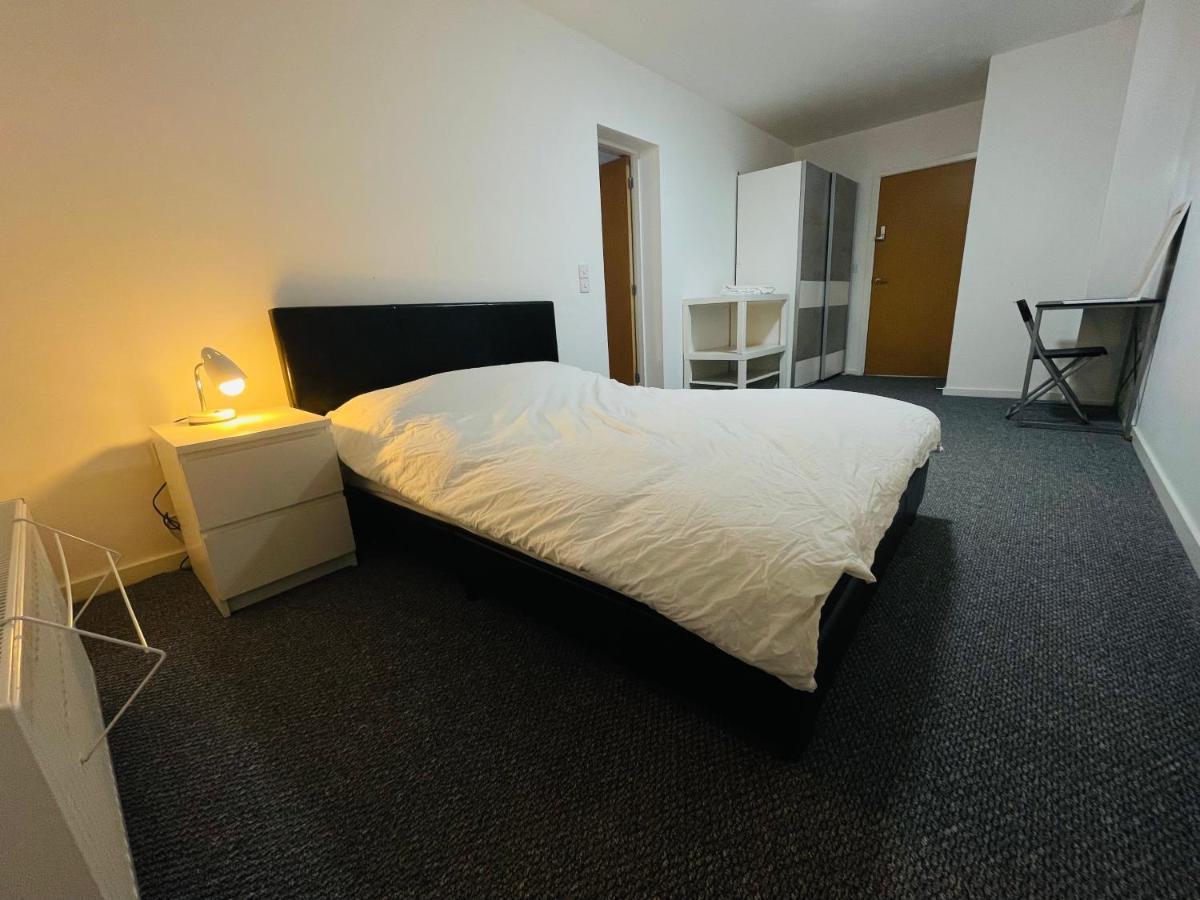 En-Suite For Family,Couple And Females Lancaster Dış mekan fotoğraf