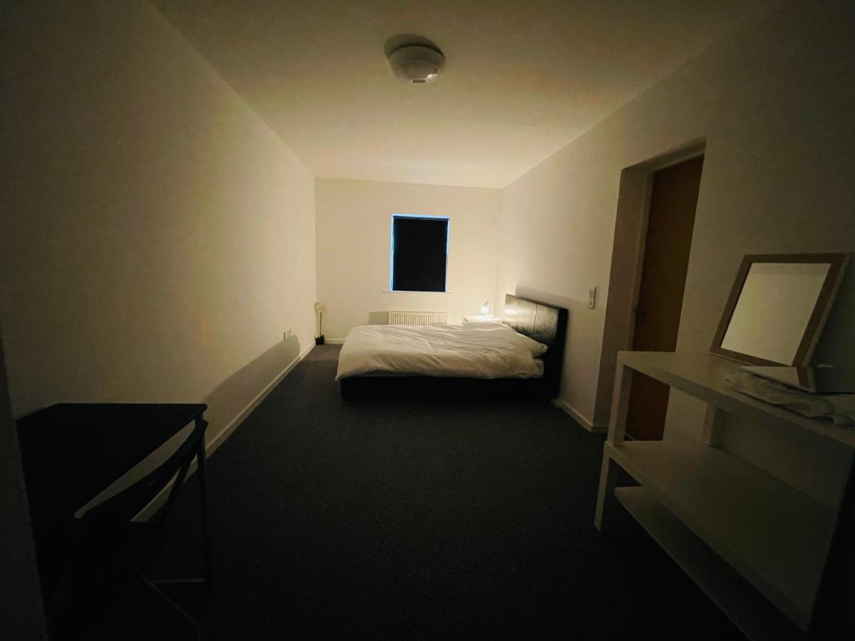 En-Suite For Family,Couple And Females Lancaster Dış mekan fotoğraf